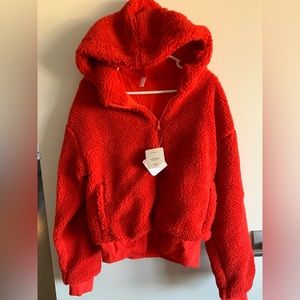 Fabletics Summit Teddy fleece Jacket, NWT!